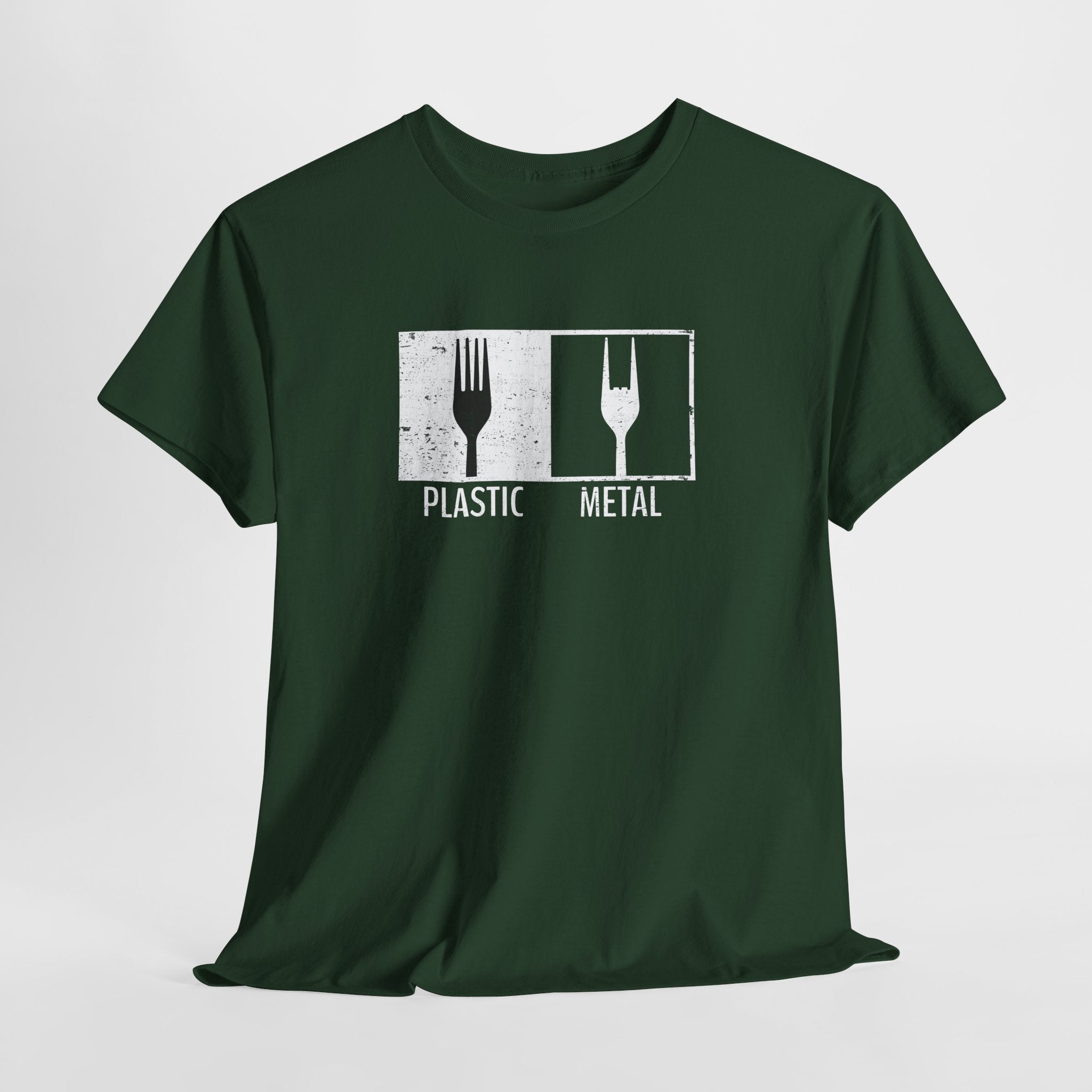 Plastic vs Metal – Witziges Musik Shirt für Rock & Metal Fans