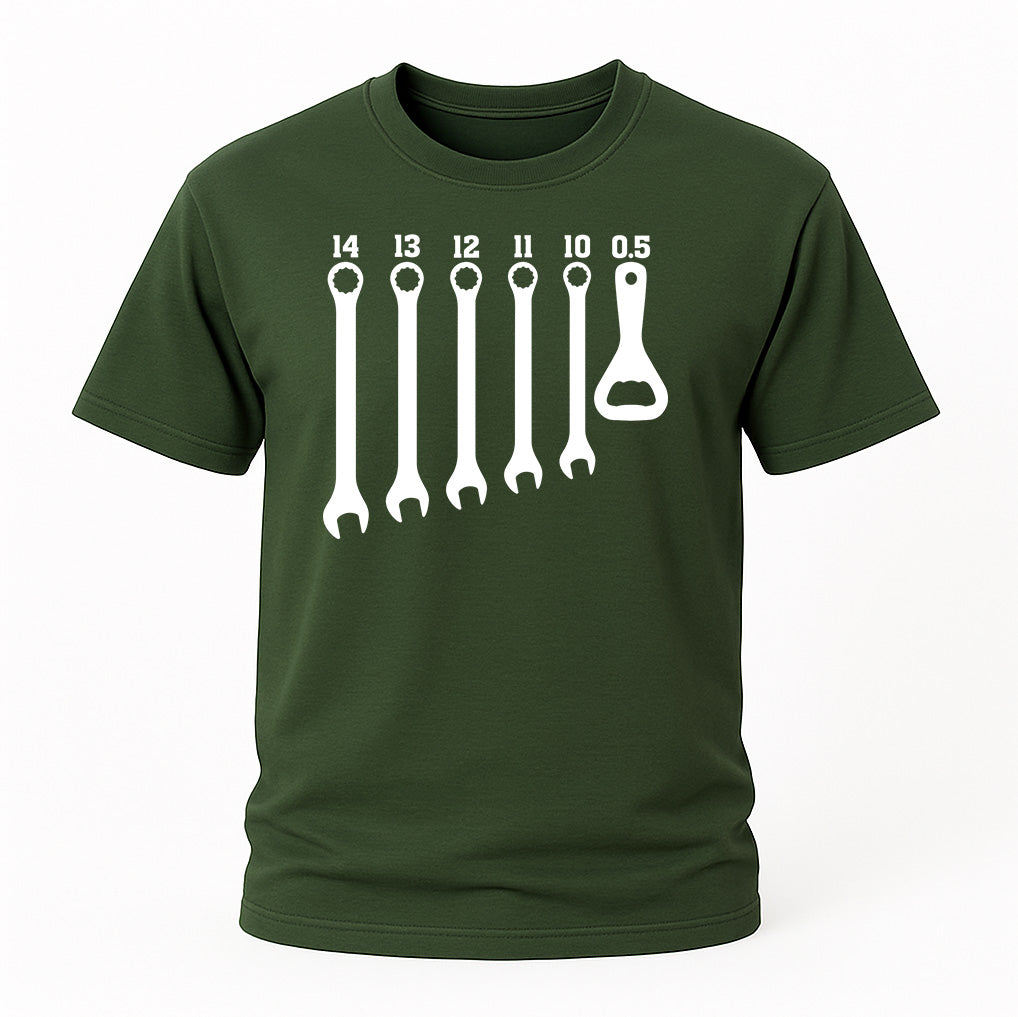 Schraubenschlüssel T-Shirt – Mechaniker Humor – Mit Bieröffner 0.5 – Geschenk für Handwerker