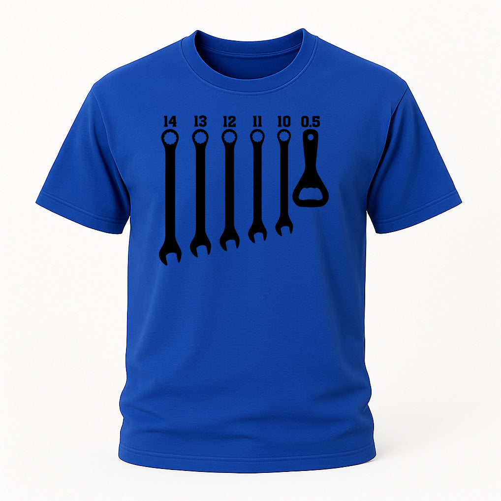 Werkstatt Shirt – Schraubenschlüssel & Bieröffner – Geschenk für Mechaniker
