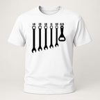 Werkstatt Shirt – Schraubenschlüssel & Bieröffner – Geschenk für Mechaniker