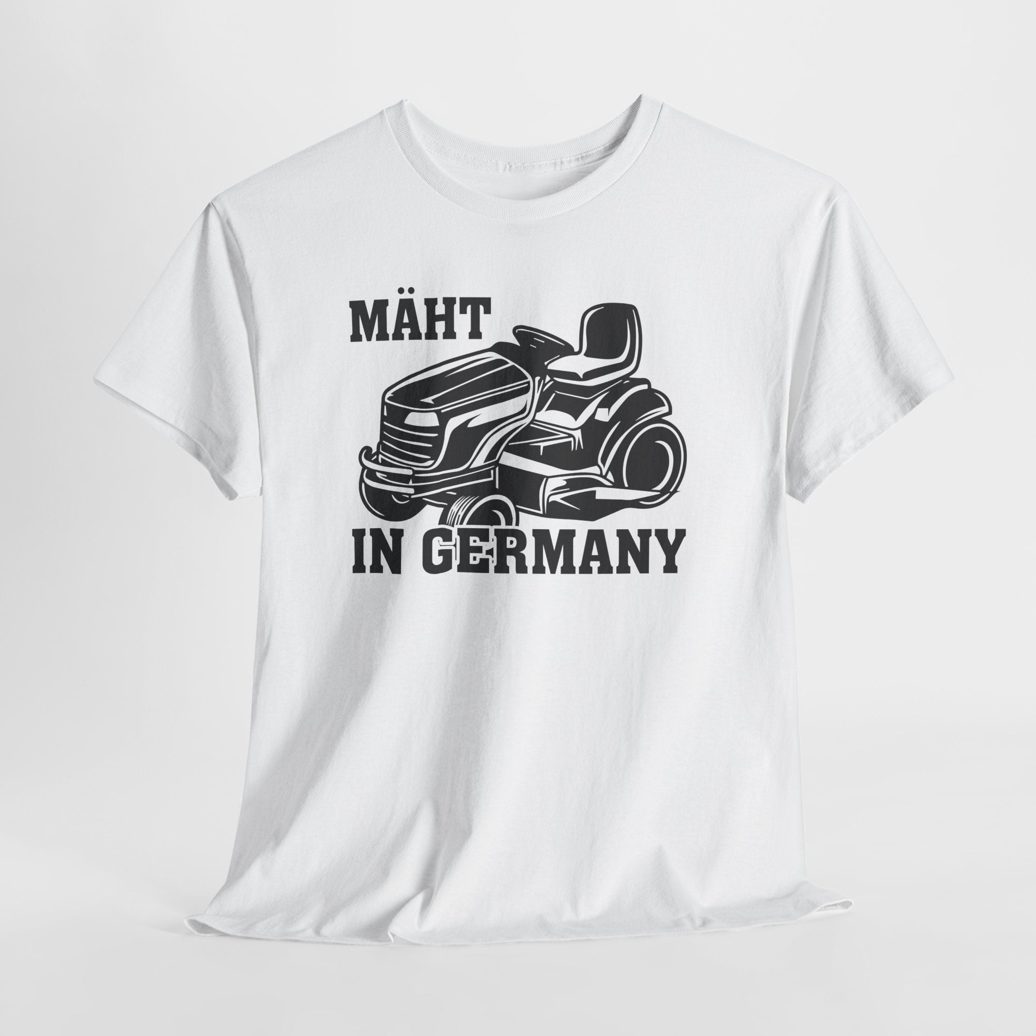 Mäht in Germany Shirt – Lustiges Rasenmäher T-Shirt für Gartenliebhaber