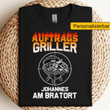Auftragsgriller - BBQ Lustiges Grillen Party Shirt - Bratort Personalisierbares T-Shirt