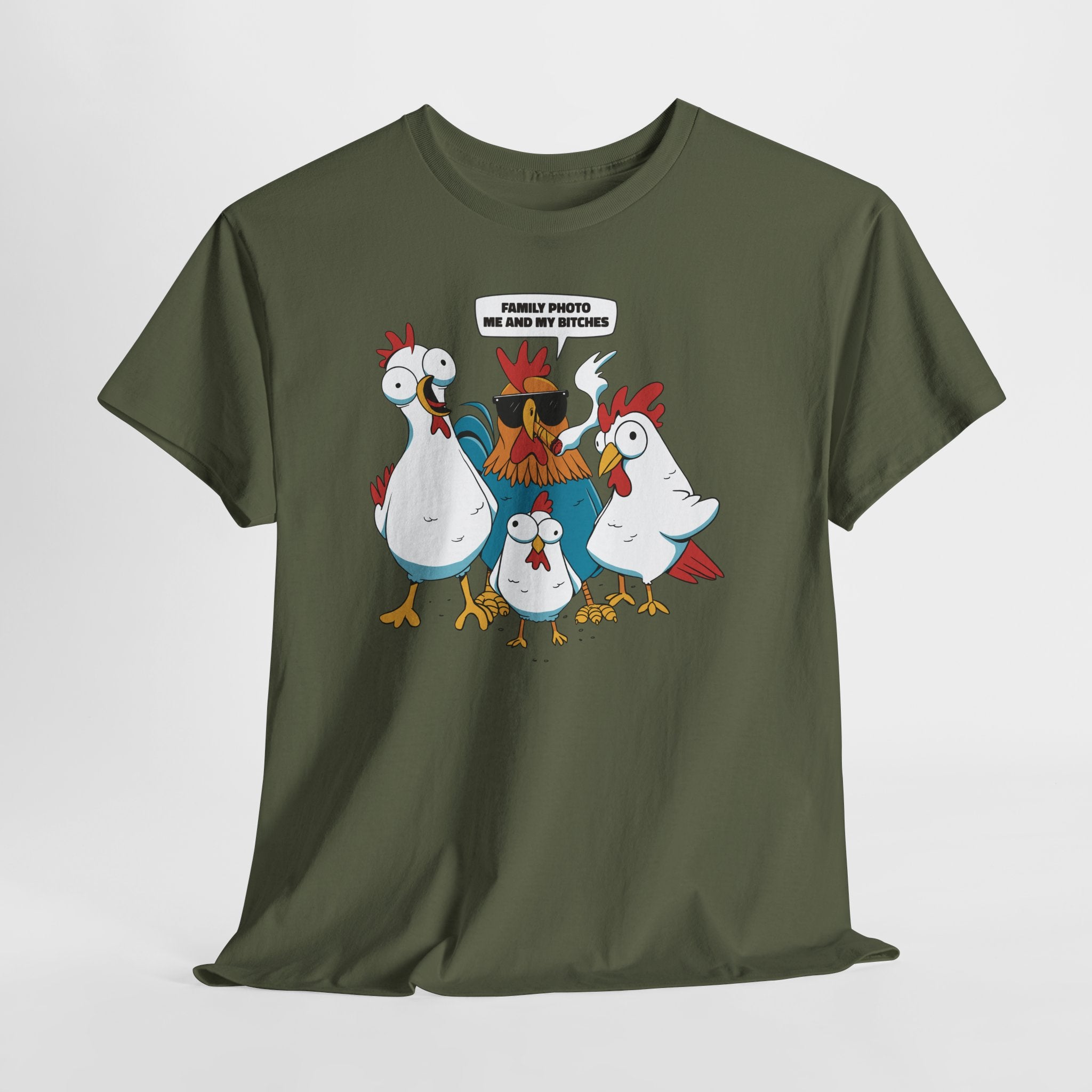 Family Photo – Me And My Bi*ches | Lustiges Hühner T-Shirt